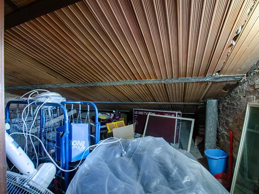 Immagine 27 di Appartamento in vendita  a Siena