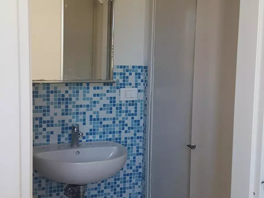 Immagine 4 di Appartamento in affitto  a Pisa