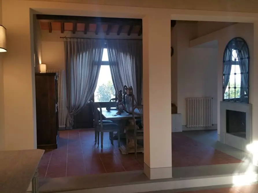 Immagine 1 di Casa colonica in vendita  a Montelupo Fiorentino