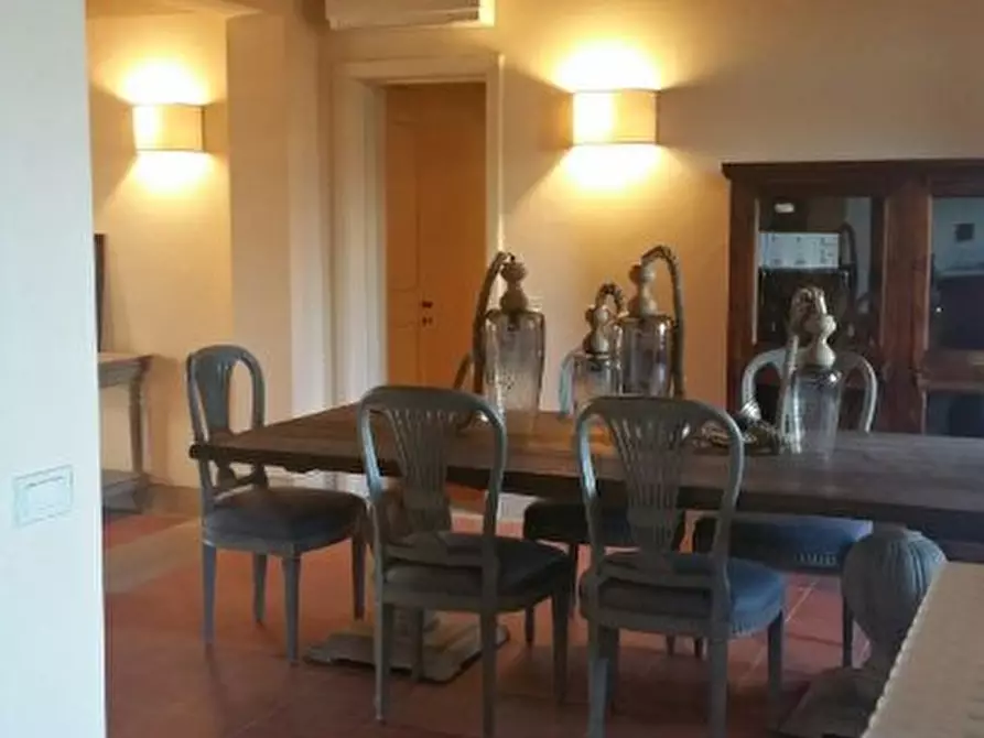 Immagine 4 di Casa colonica in vendita  a Montelupo Fiorentino