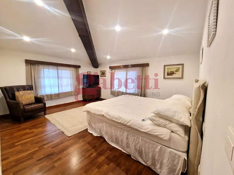 Immagine 16 di Mansarda in affitto  a Pisa