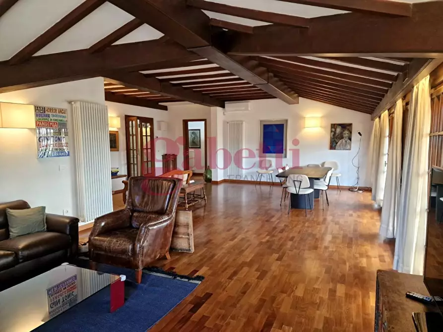 Immagine 19 di Mansarda in affitto  a Pisa