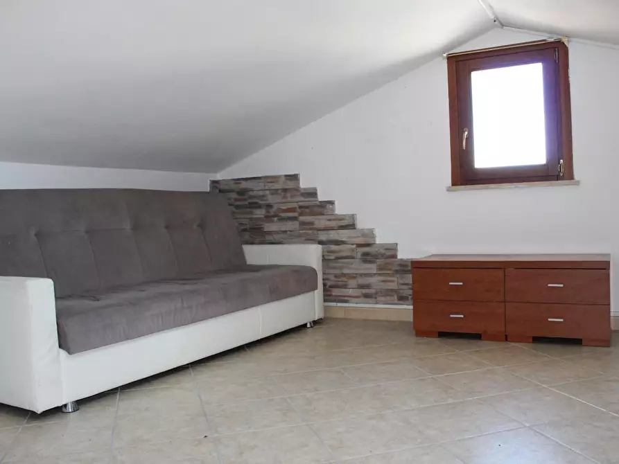 Immagine 11 di Appartamento in affitto  a Santa Maria A Monte