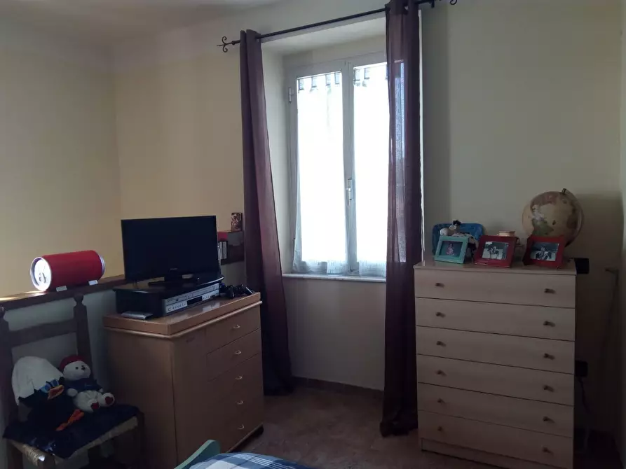 Immagine 7 di Casa semindipendente in vendita  a Massa