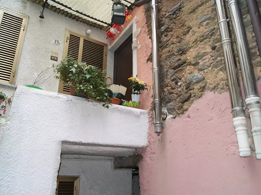 Immagine 10 di Casa semindipendente in vendita  a Massa