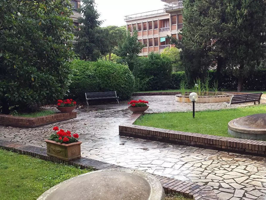 Immagine 13 di Appartamento in vendita  a Pisa