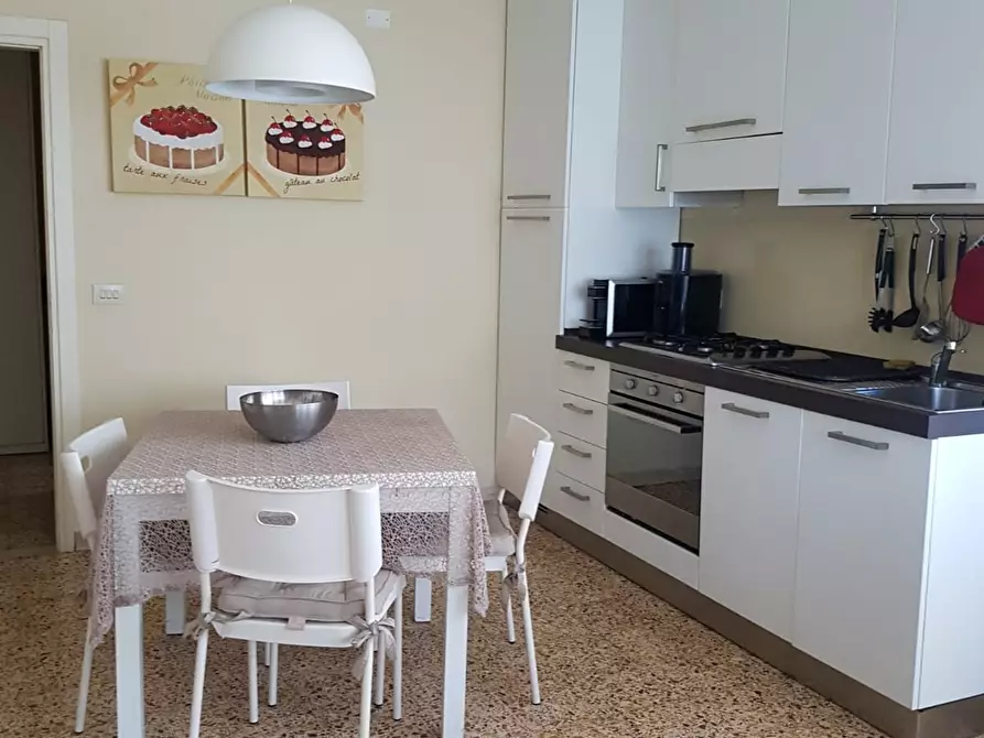 Immagine 10 di Appartamento in affitto  a Siena