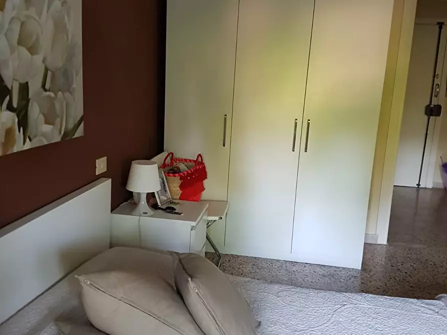 Immagine 5 di Appartamento in affitto  a Siena