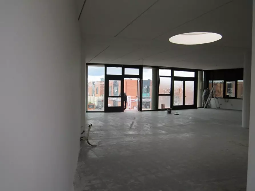 Immagine 5 di Ufficio in vendita  a San Giuliano Terme