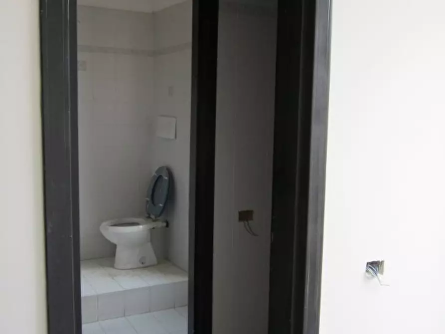 Immagine 3 di Ufficio in vendita  a San Giuliano Terme