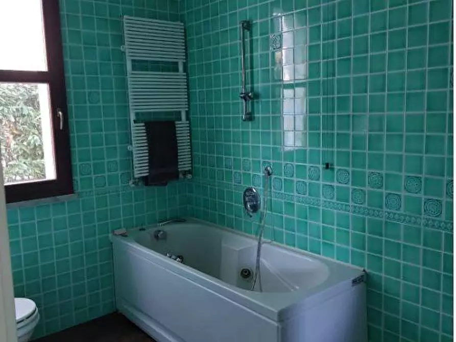 Immagine 34 di Casa semindipendente in vendita  a Castelnuovo Magra