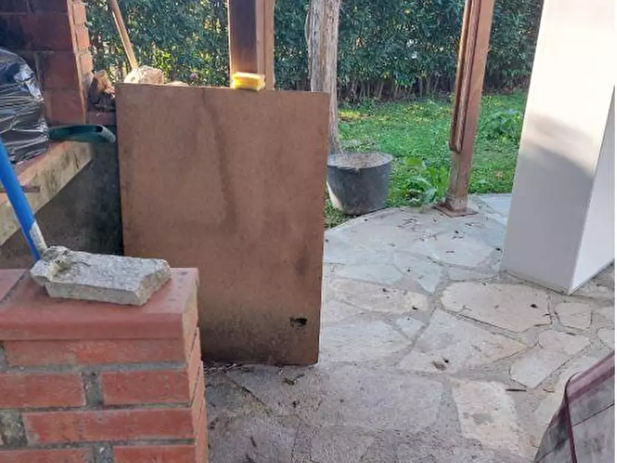 Immagine 19 di Casa semindipendente in vendita  a Castelnuovo Magra