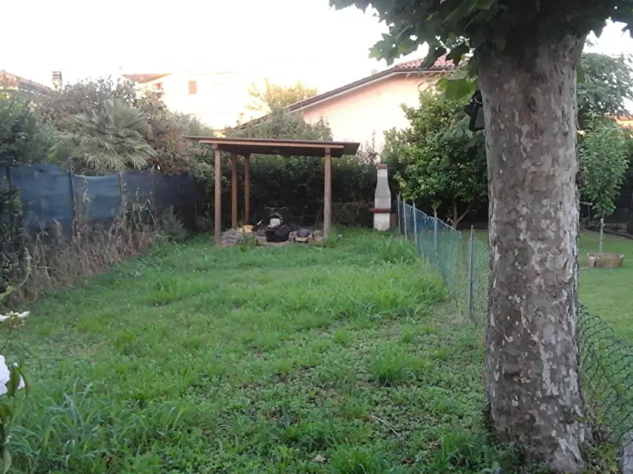 Immagine 26 di Appartamento in vendita  a San Giuliano Terme