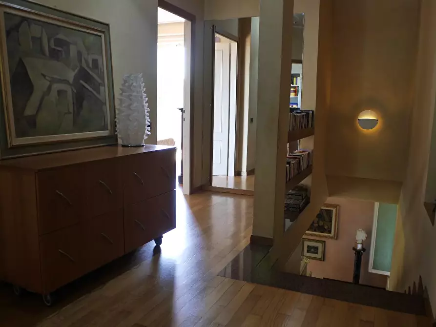 Immagine 13 di Casa bifamiliare in vendita  a Massa