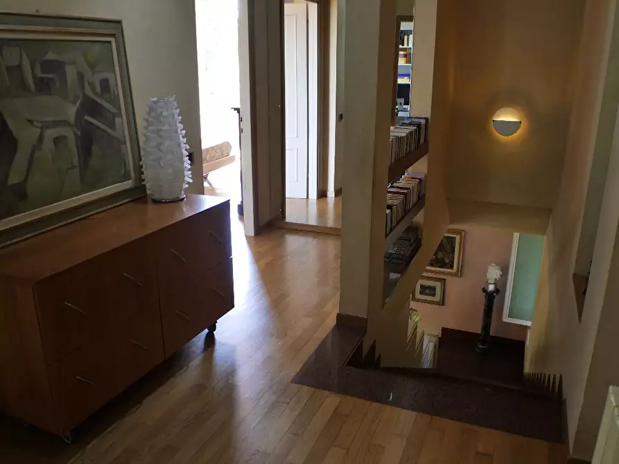 Immagine 12 di Casa bifamiliare in vendita  a Massa