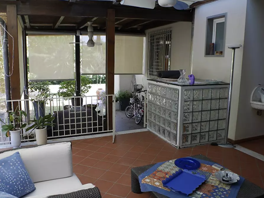 Immagine 18 di Casa bifamiliare in vendita  a Massa