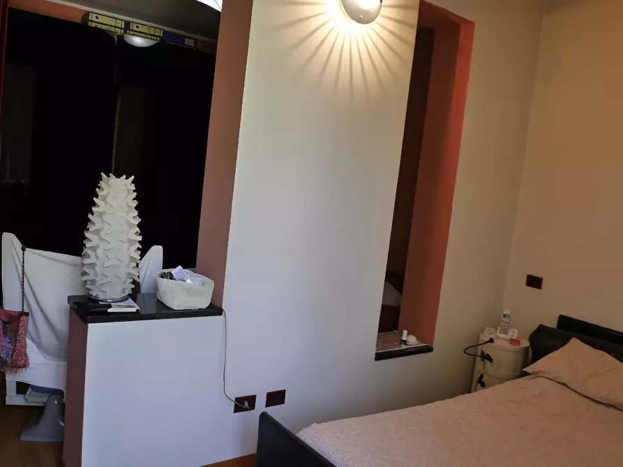 Immagine 8 di Casa bifamiliare in vendita  a Massa