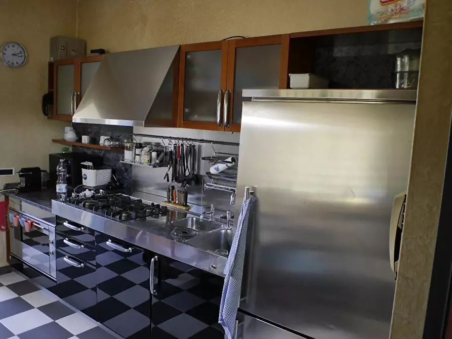 Immagine 22 di Casa bifamiliare in vendita  a Massa