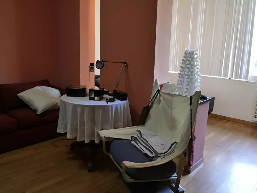 Immagine 10 di Casa bifamiliare in vendita  a Massa