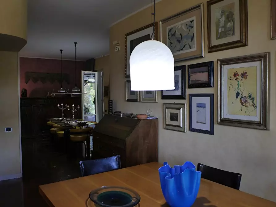 Immagine 3 di Casa bifamiliare in vendita  a Massa