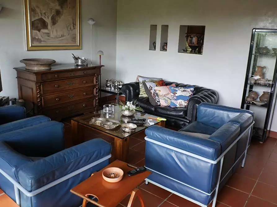 Immagine 5 di Casa bifamiliare in vendita  a Massa