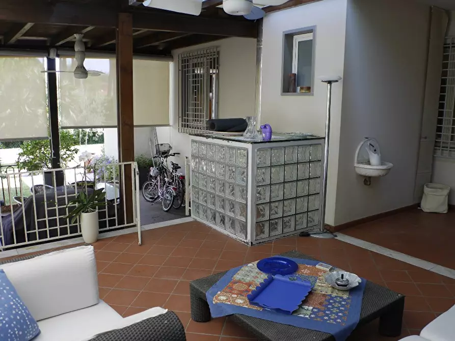 Immagine 19 di Casa bifamiliare in vendita  a Massa