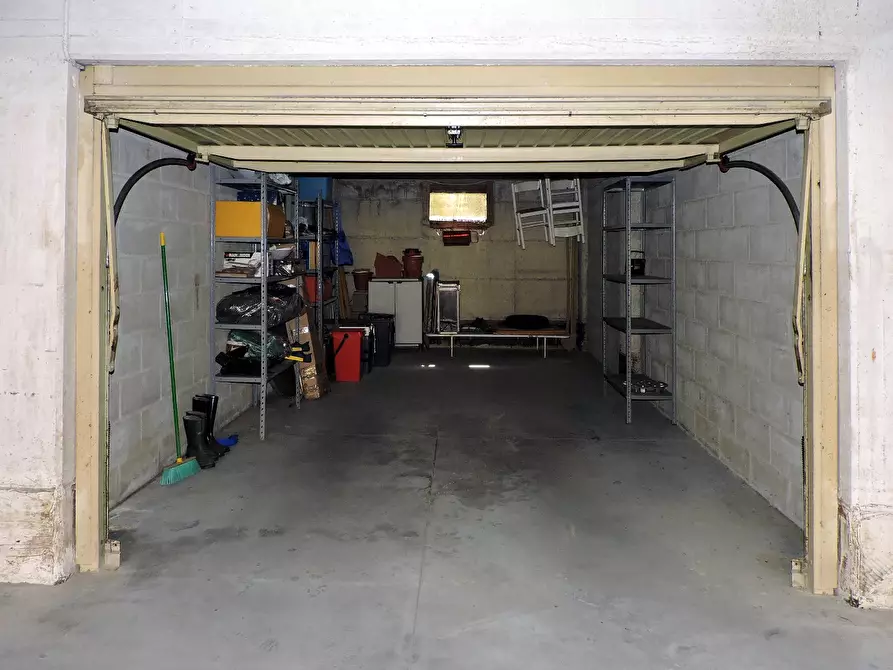 Immagine 11 di Mansarda in vendita  a Aulla