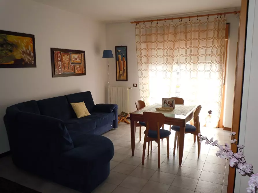 Immagine 12 di Mansarda in vendita  a Aulla