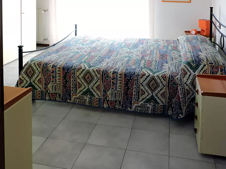 Immagine 8 di Mansarda in vendita  a Aulla