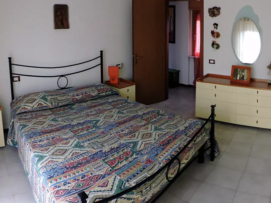 Immagine 9 di Mansarda in vendita  a Aulla