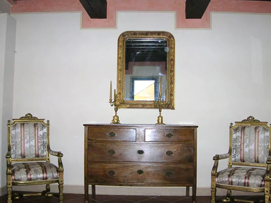 Immagine 32 di Casa colonica in vendita  a Vicopisano