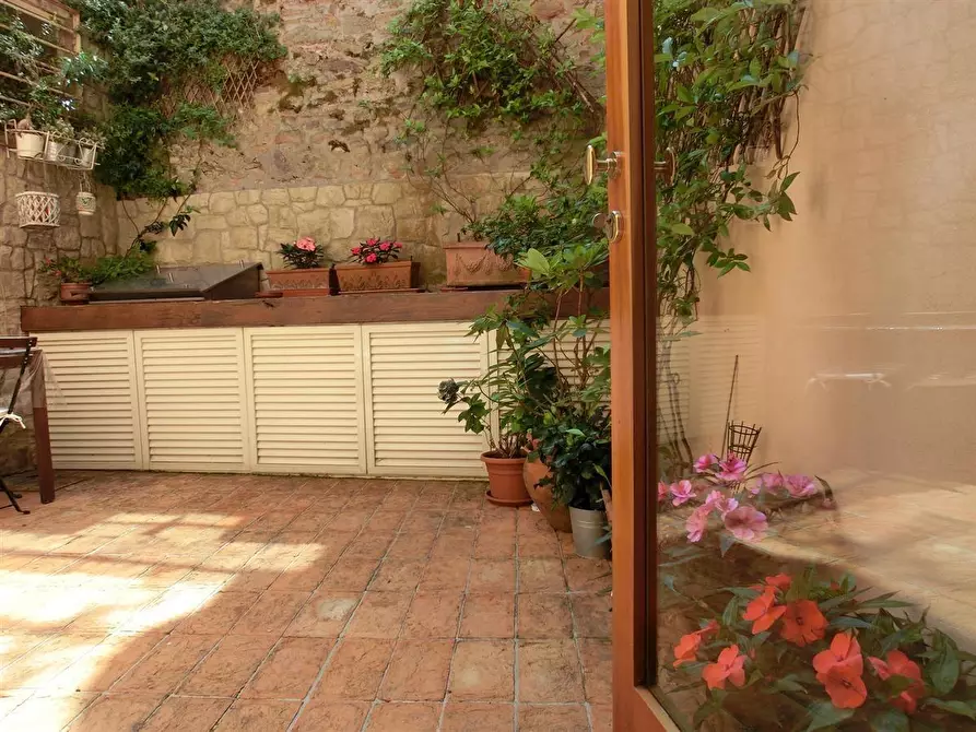 Immagine 11 di Terratetto in vendita  a Calci