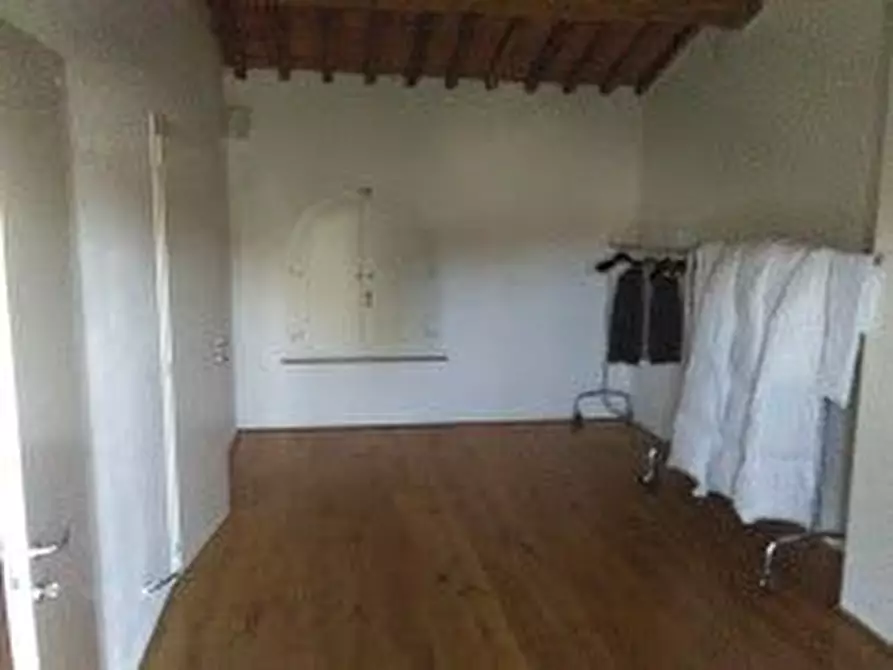 Immagine 37 di Casa bifamiliare in vendita  a San Giuliano Terme