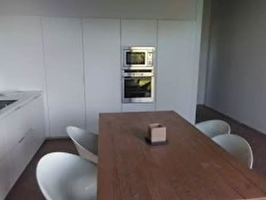 Immagine 4 di Casa bifamiliare in vendita  a San Giuliano Terme