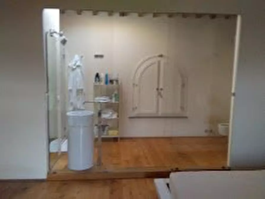 Immagine 29 di Casa bifamiliare in vendita  a San Giuliano Terme