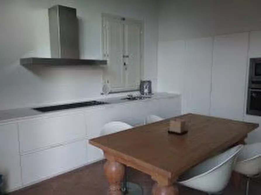 Immagine 2 di Casa bifamiliare in vendita  a San Giuliano Terme