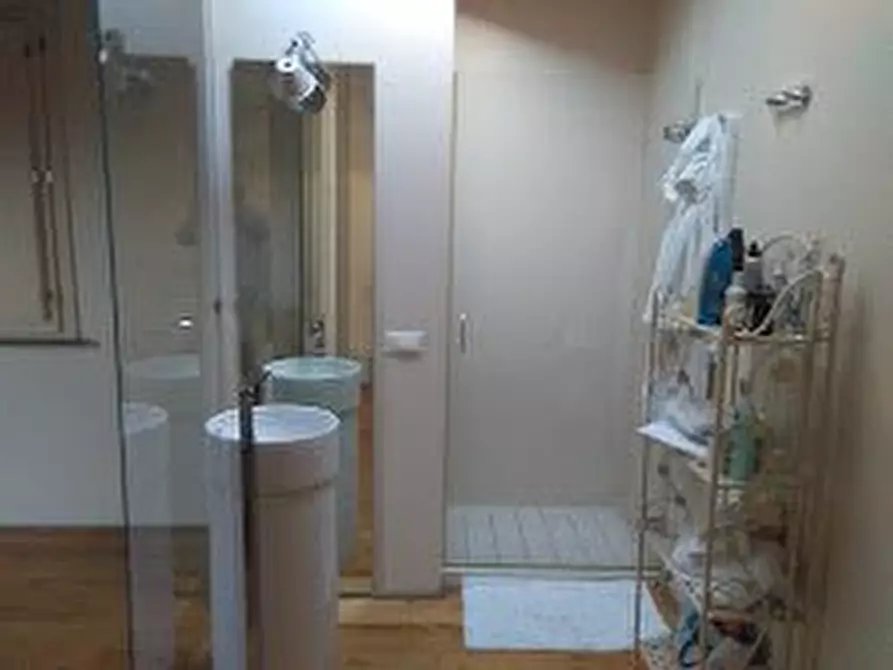 Immagine 32 di Casa bifamiliare in vendita  a San Giuliano Terme