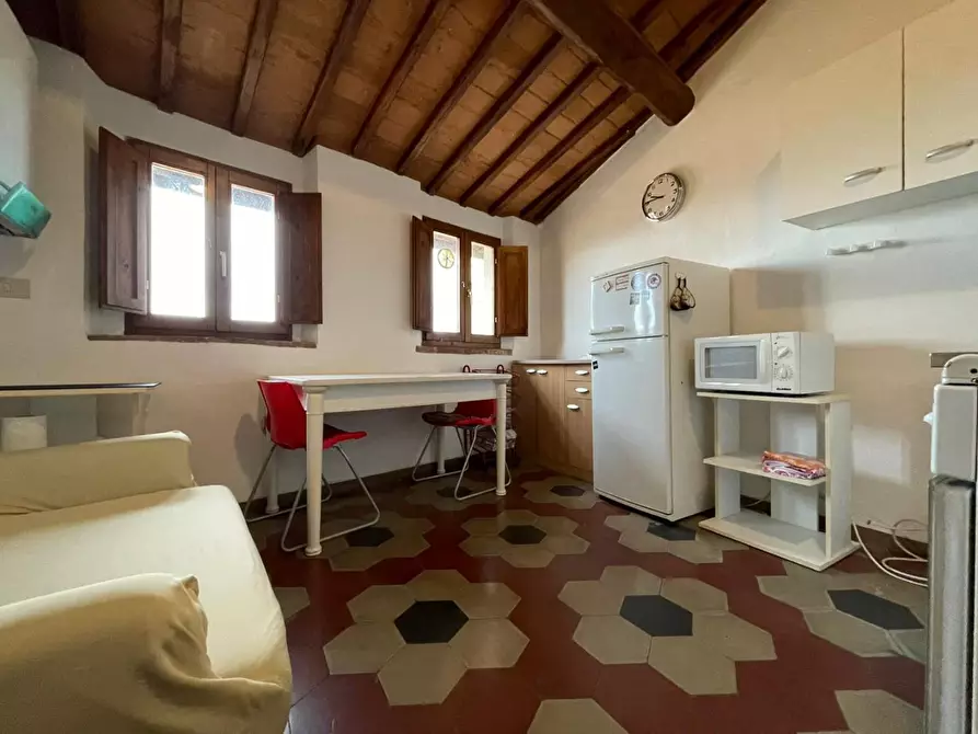Immagine 4 di Appartamento in affitto  a Siena