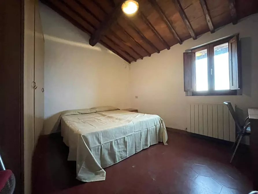 Immagine 10 di Appartamento in affitto  a Siena