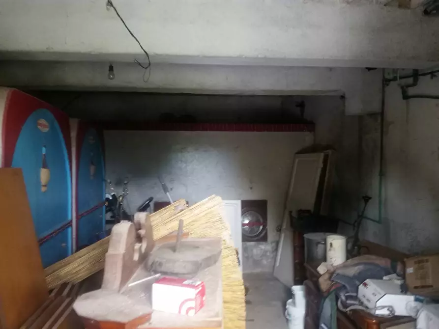 Immagine 46 di Casa colonica in vendita  a Collesalvetti