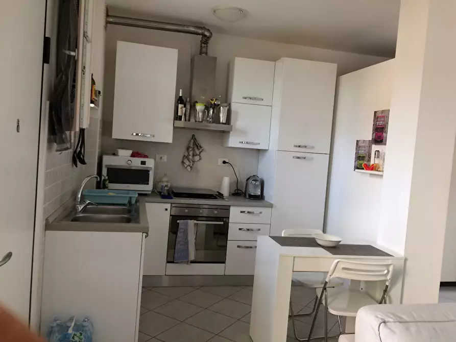 Immagine 2 di Appartamento in vendita  a Cascina