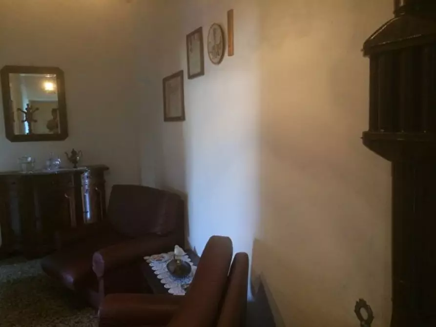 Immagine 36 di Appartamento in vendita  a Radicondoli