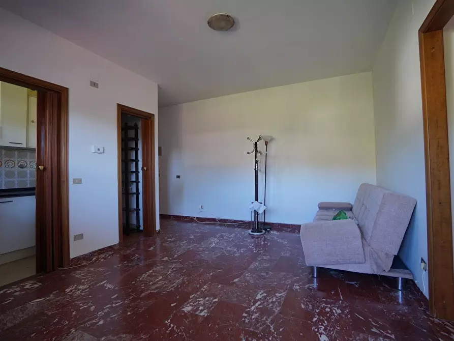 Immagine 14 di Appartamento in vendita  a Massa
