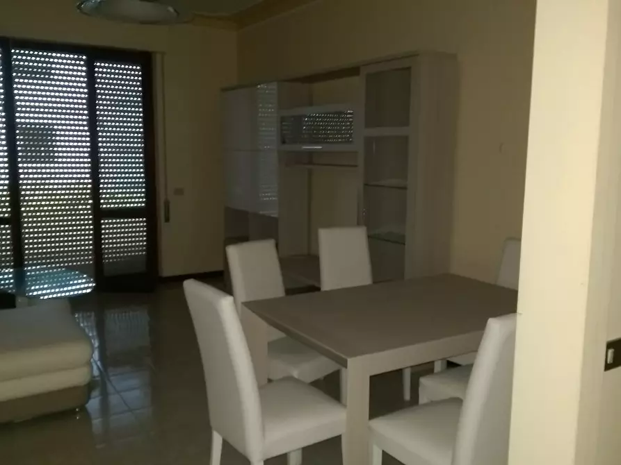 Immagine 3 di Appartamento in vendita  a Massa