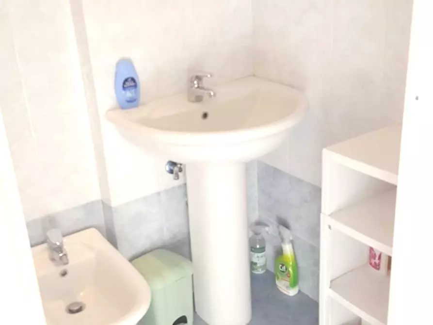 Immagine 14 di Mansarda in vendita  a Massa