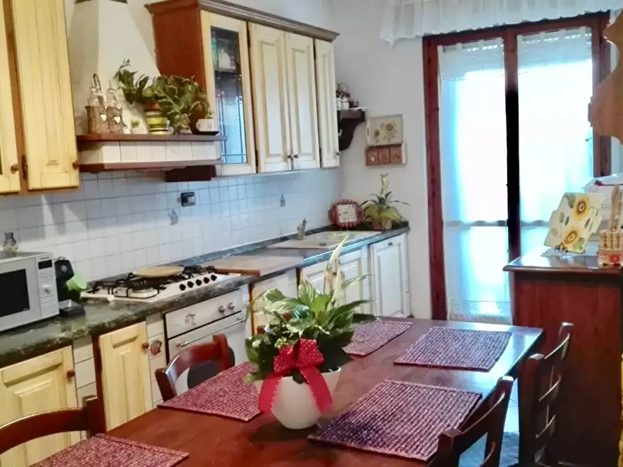 Immagine 6 di Appartamento in vendita  a Pisa