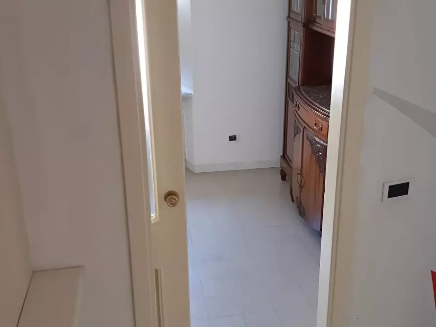 Immagine 13 di Appartamento in vendita  a Carrara