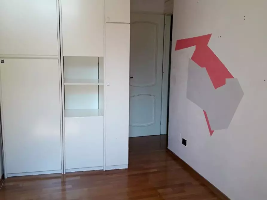 Immagine 9 di Appartamento in vendita  a Carrara