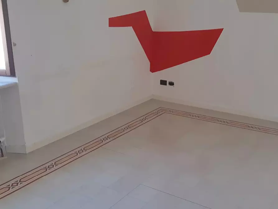 Immagine 2 di Appartamento in vendita  a Carrara