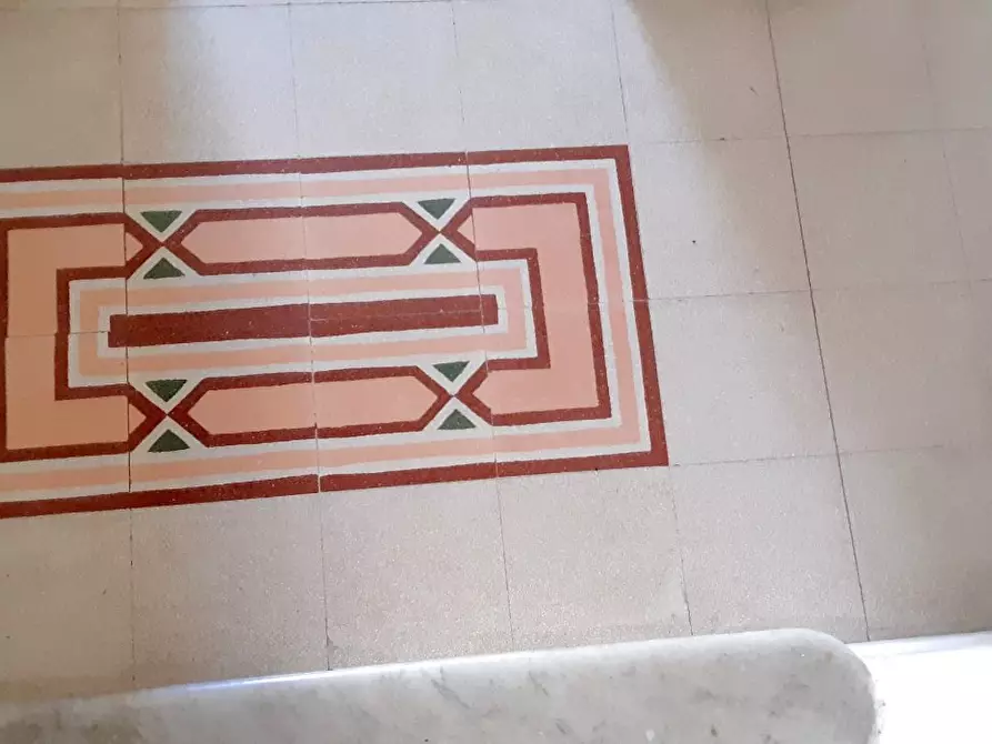 Immagine 14 di Appartamento in vendita  a Carrara